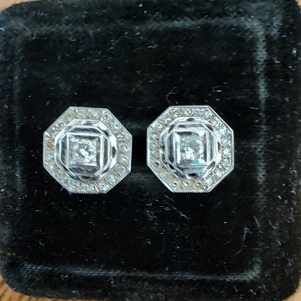 ART DECO WHITE GOLD AND DIAMOND EARRINGS